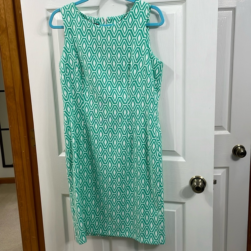 Sleeveless dress